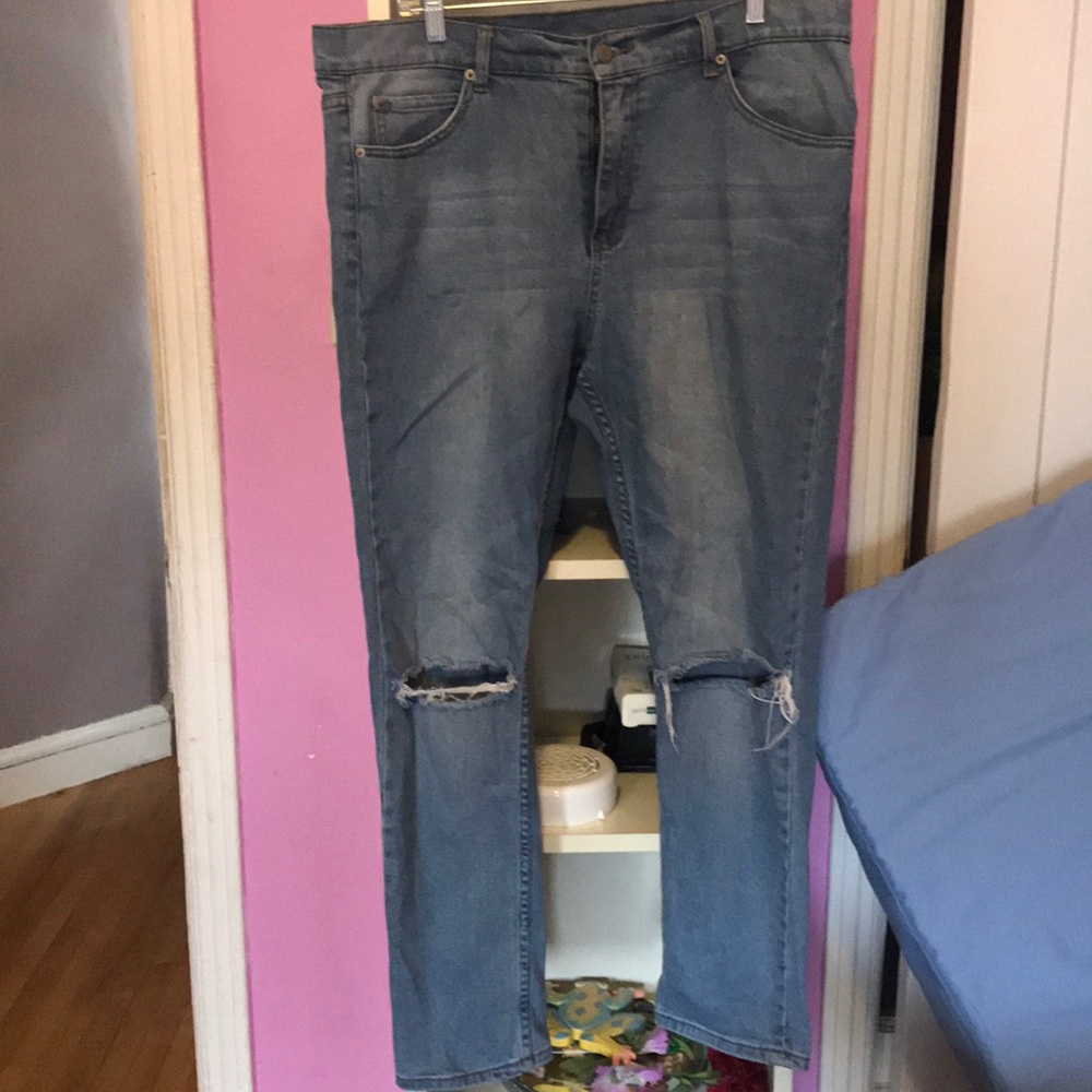 Ripped boyfriend jeans